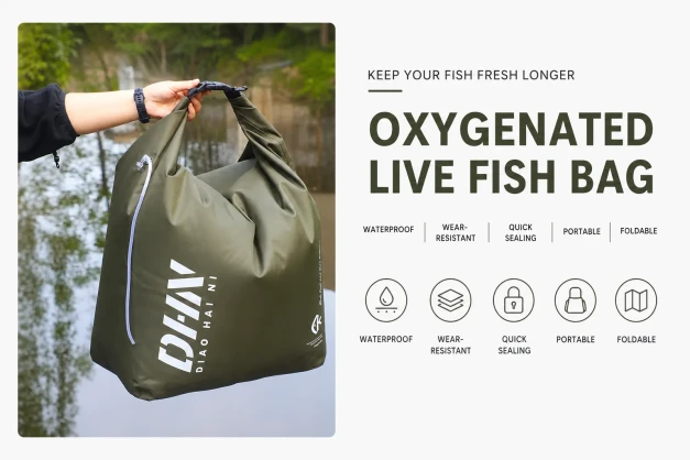 Oxygenated waterproof live fish bag with foldable portable design for freshwater and saltwater fishing